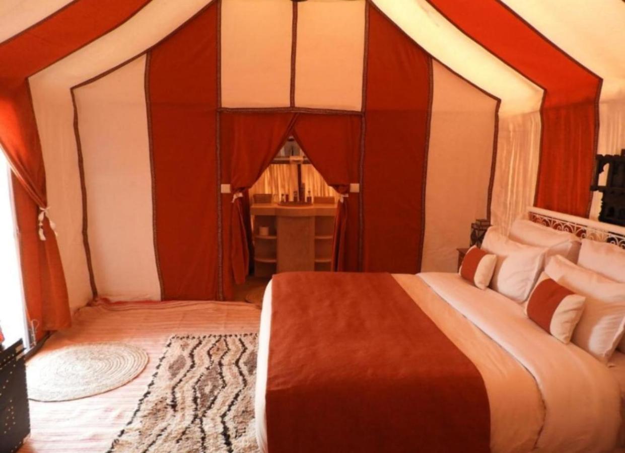Desert Paradise Luxury Camp Merzouga Ngoại thất bức ảnh
