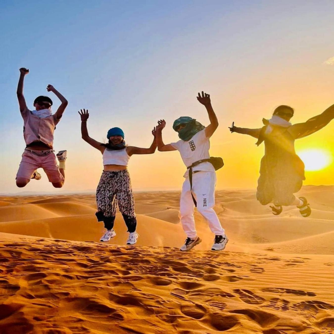 Desert Paradise Luxury Camp Merzouga Ngoại thất bức ảnh